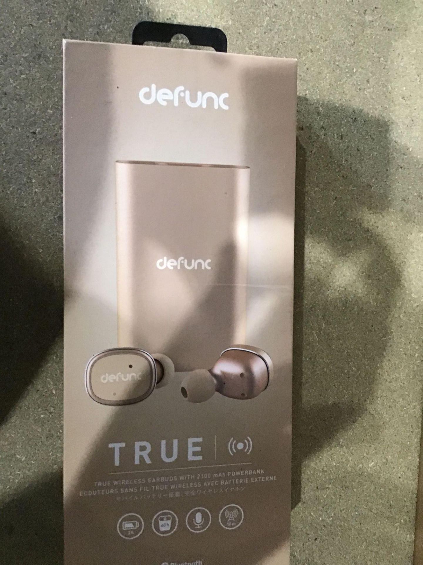 Dedunc True Wireless Bluetooth Headphones with 60 Hours Play/Talk time £27.16 RRP - Image 2 of 5