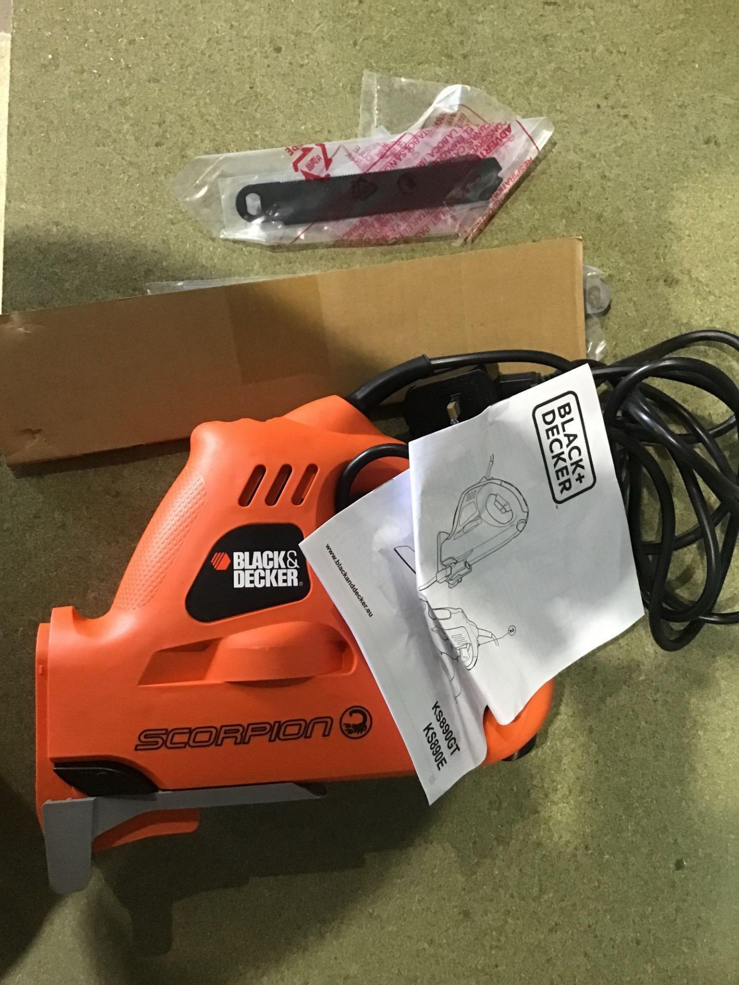 Black + Decker Scorpion Multifunction Saw - 400W - £50.00 RRP