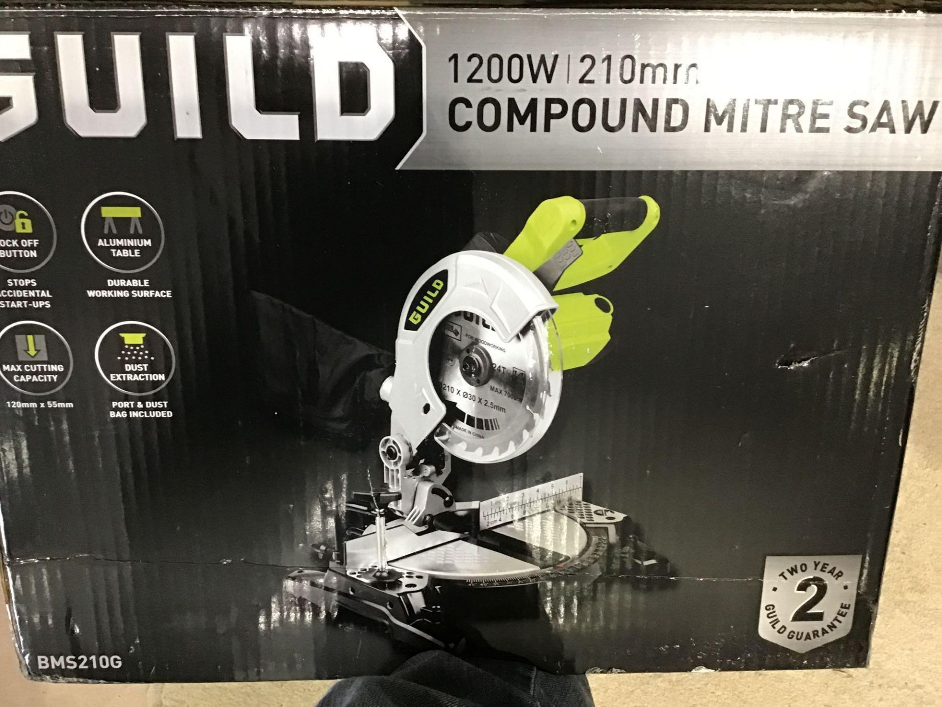 Guild 210mm Compound Mitre Saw - 1200W - £75.00 RRP - Image 2 of 3