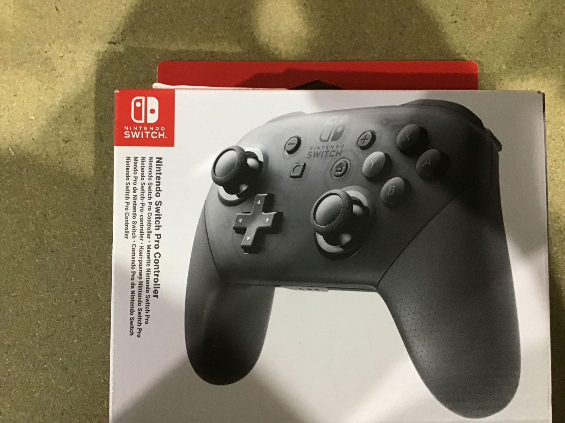 Nintendo Switch Pro Wireless Controller - Black 685/1387 £59.99 RRP - Image 2 of 4