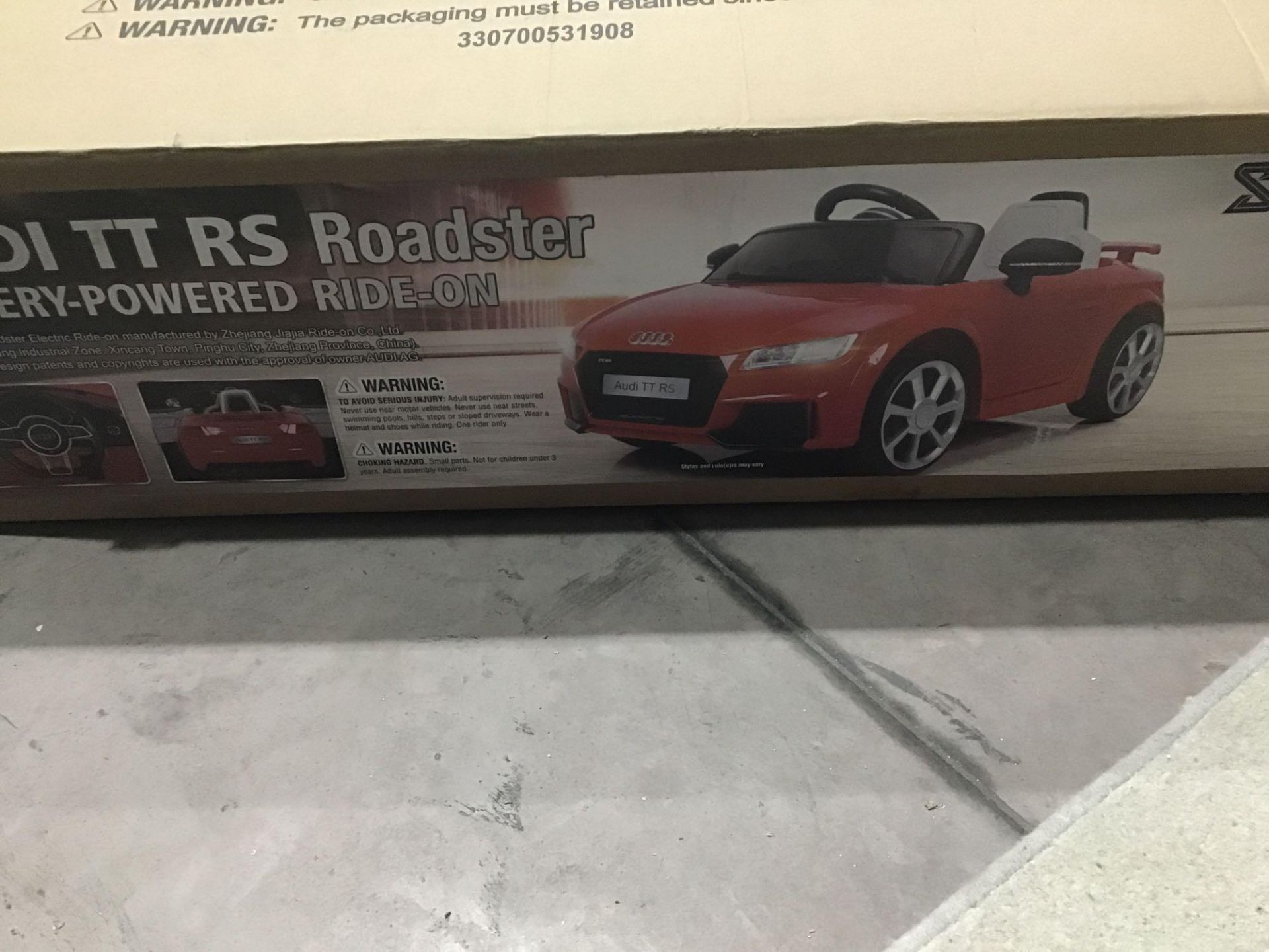 Audi TT RS 6V Battery Powered Ride On £100.00 RRP - Image 2 of 3