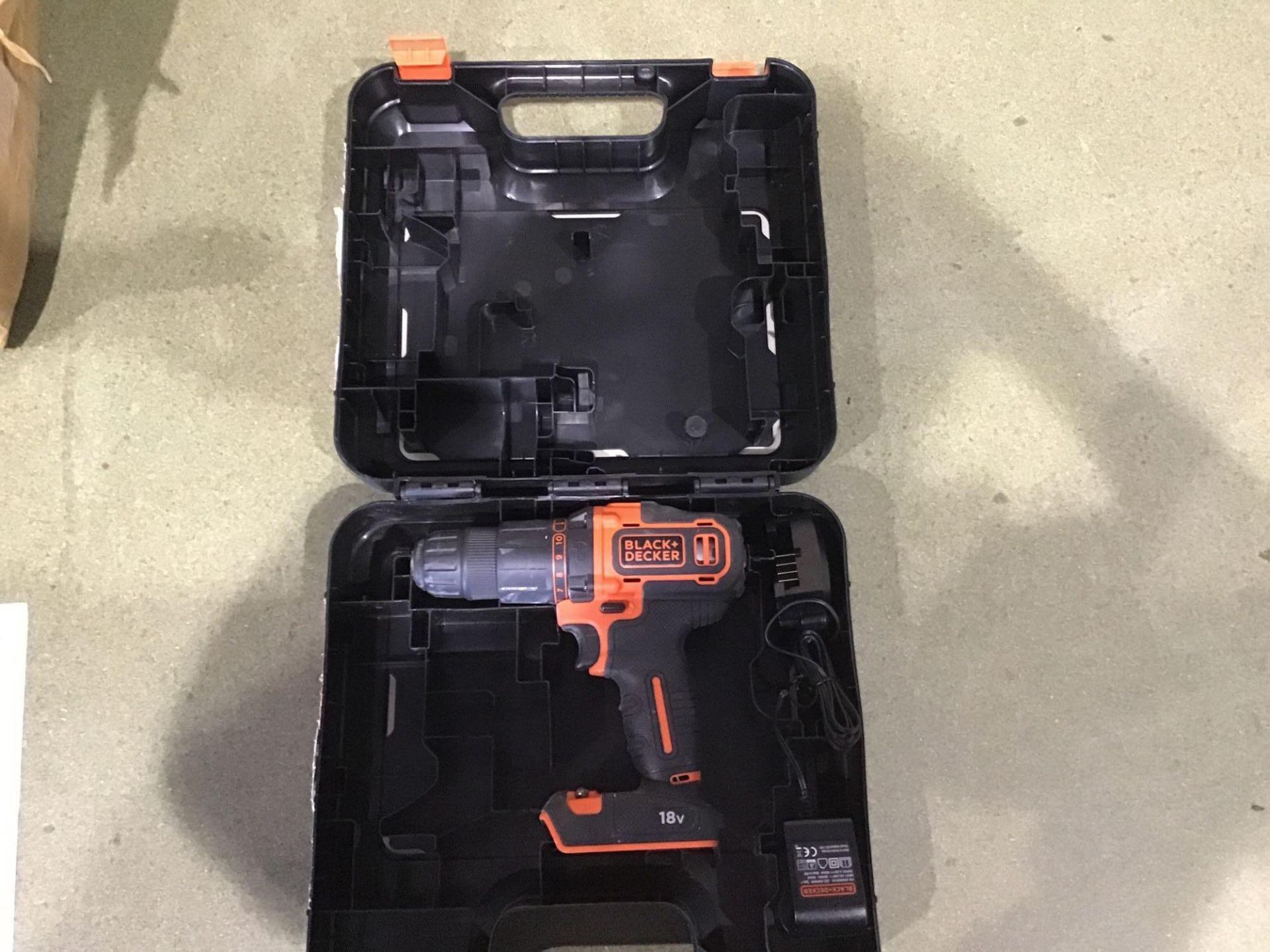 Black + Decker Cordless Hammer Drill with Battery - 18V - £50.00 RRP - Image 2 of 3