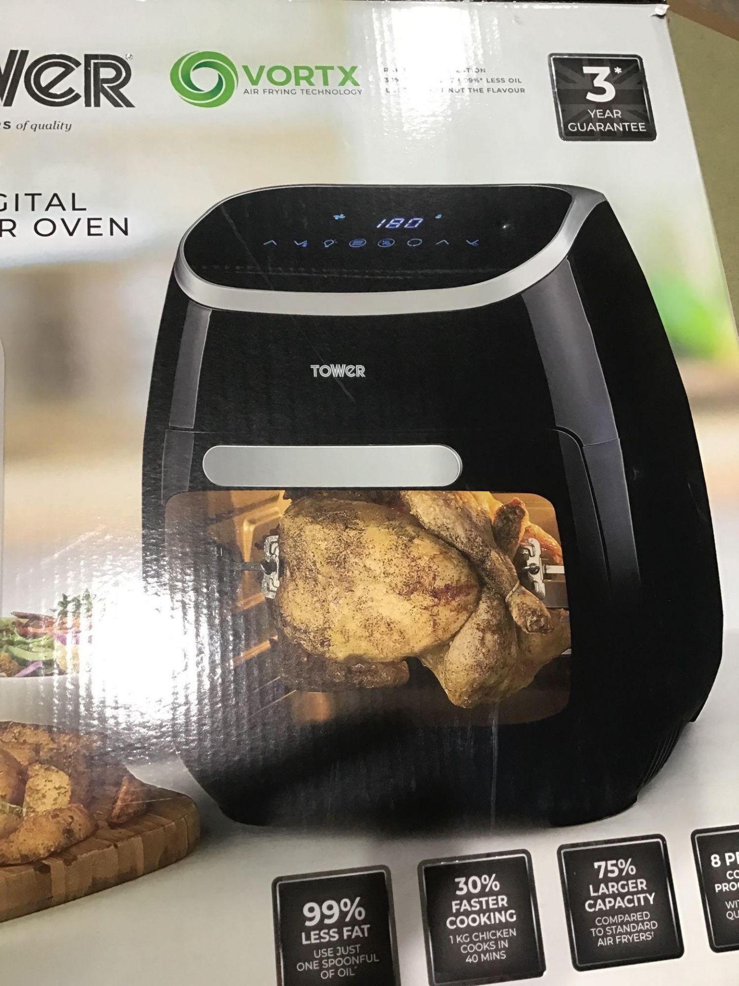 Tower T17039 Digital Air Fryer Oven, 11 Litre, Digital Display with 60 Minute Timer £86.99 RRP - Image 3 of 4