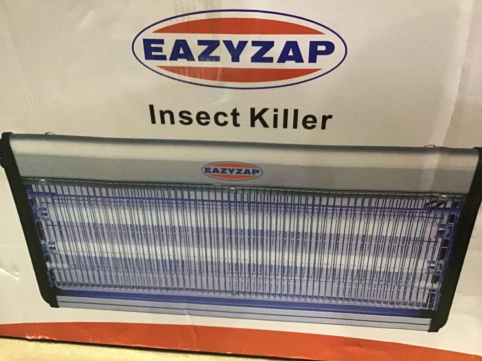 Eazyzap Commercial Fly Killer with UV Tubes 2X18 Watt £66.00 RRP - Image 3 of 4