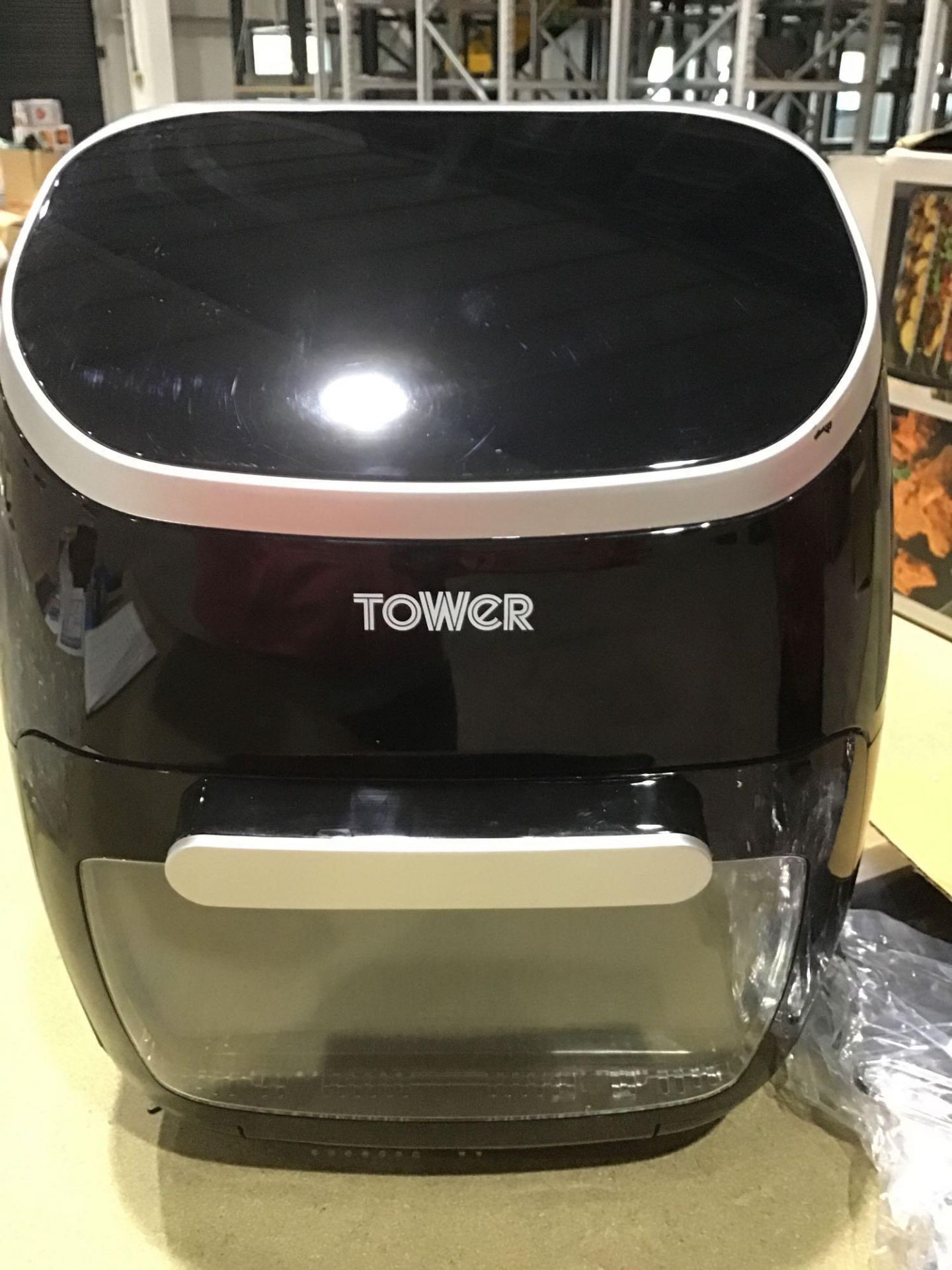 Tower T17039 Digital Air Fryer Oven, 11 Litre, Digital Display with 60 Minute Timer £86.99 RRP - Image 2 of 4