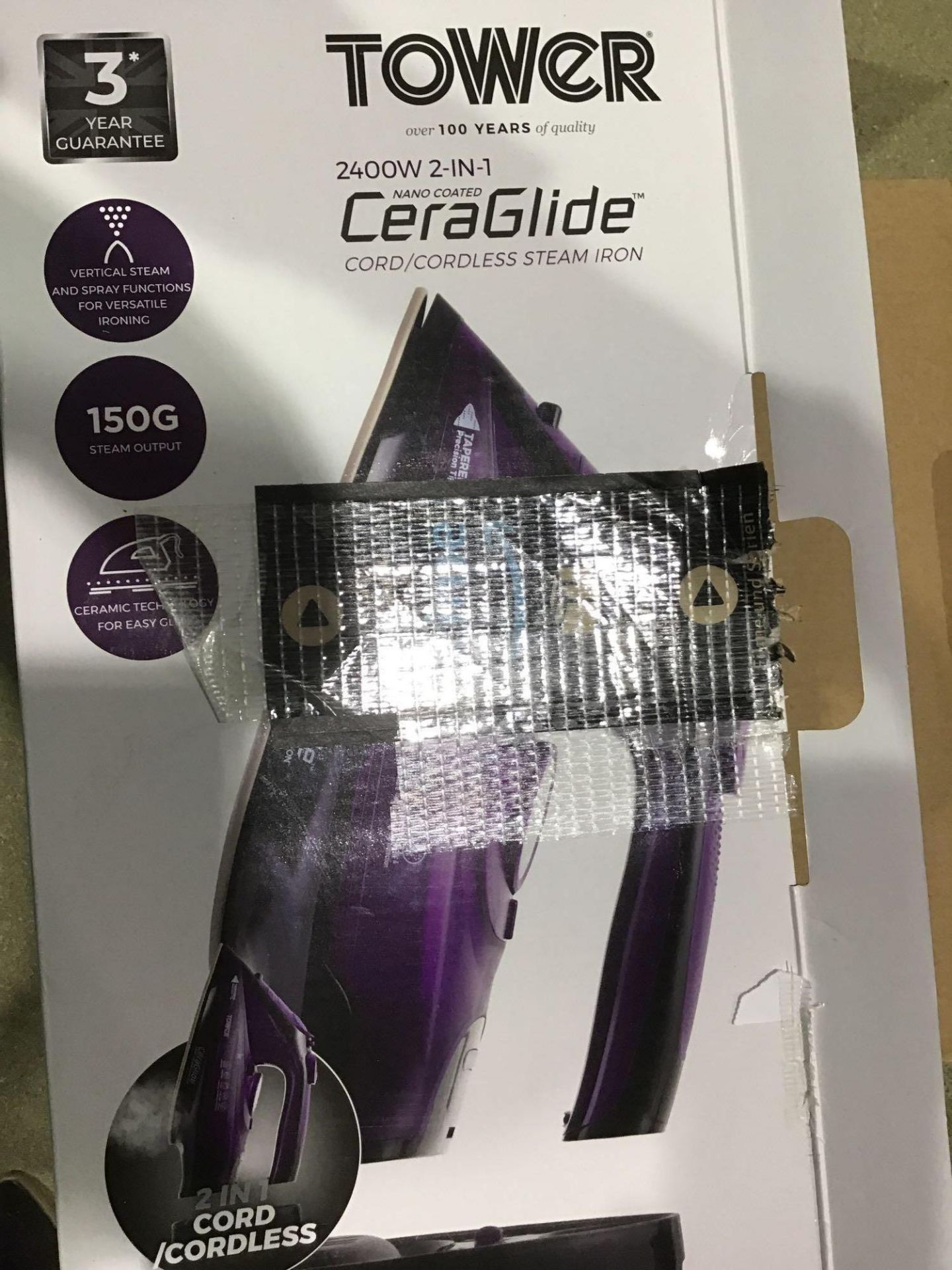 Tower T22008 CeraGlide 2-in-1 Cord or Cordless Steam Iron - £23.75 RRP - Image 3 of 4