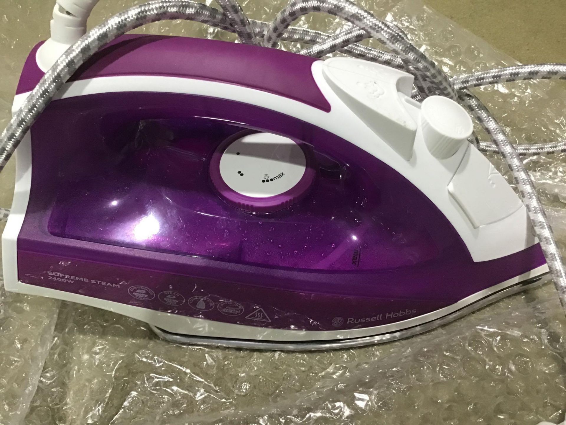 Russell Hobbs Supreme Steam Traditional Iron 23060, 2400 W, Purple/White £16.99 RRP - Image 2 of 4