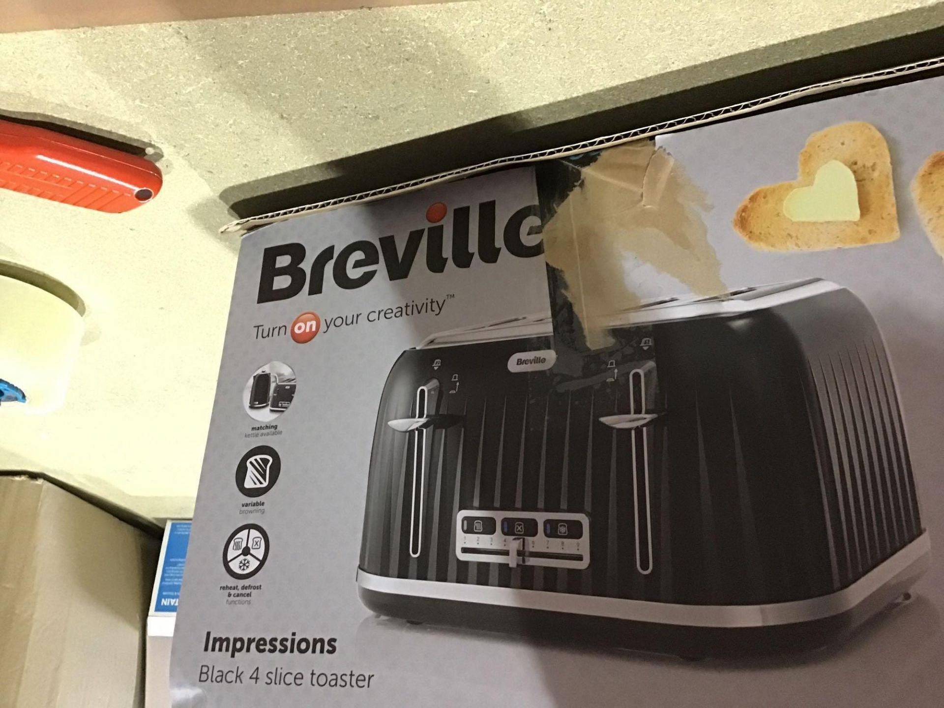 Breville VTT476 Impressions 4-Slice Toaster with High-Lift and Wide Slots, Black £34.99 RRP - Image 3 of 4