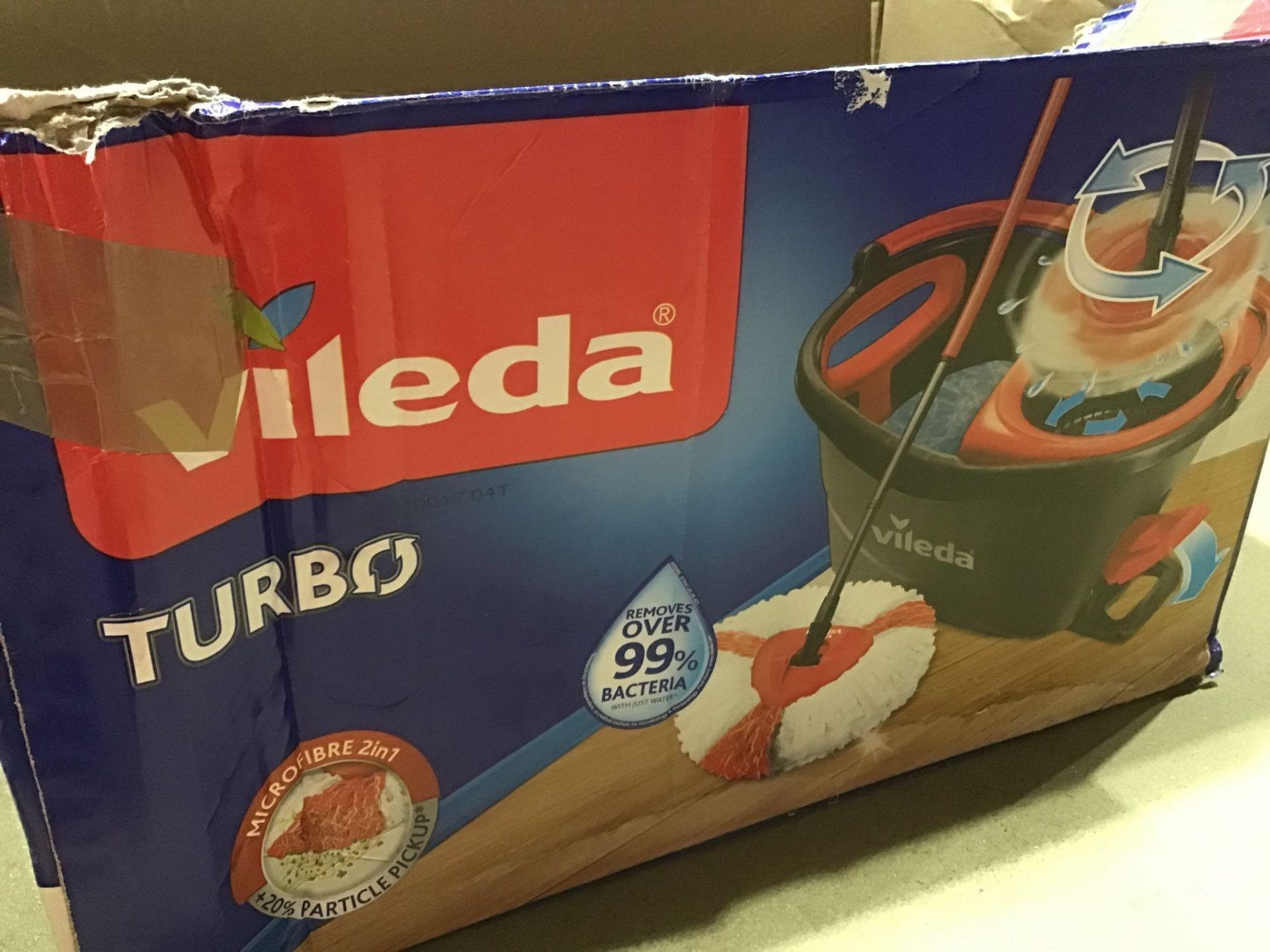 Vileda EasyWring and Clean Turbo Spin Mop and Bucket £32.93 RRP - Image 3 of 4