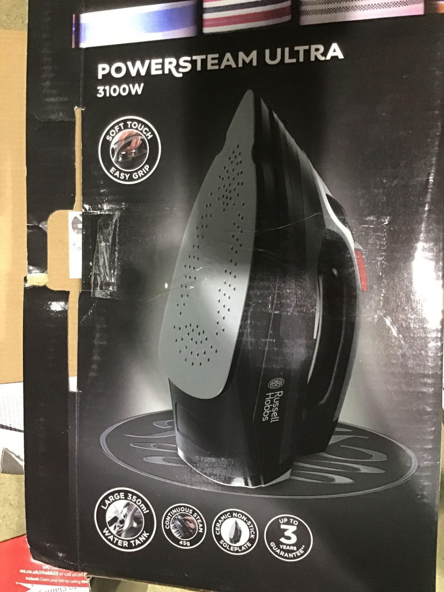 Russell Hobbs Powersteam Ultra 3100 W Vertical Steam Iron 20630 - Black and Grey £34.99 RRP - Image 3 of 4