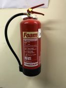 Wall Mounted Fire Extinguisher, Note: This Lot will Require Testing Before Use
