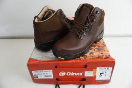 Chiruca Tour Master Mid Nubuck & Gore Tex Hiking Boots, Size: 43, RRP: £140.00