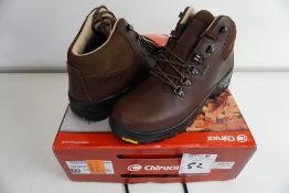 Chiruca Tour Master Mid Nubuck & Gore Tex Hiking Boots, Size: 43, RRP: £140.00