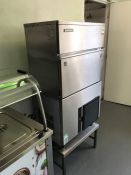 Hoshizaki IM-100NE-HC Hydrocarbon Ice Machine - 105kg /24hrs - 50kg Bin, RRP: £3,750, Lot is Located