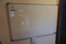 Dry Wipe Board 900 x 600mm, Lot Located in Block: 1 Ground Floor Corridor