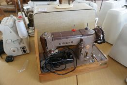 Singer Sewing Machine Complete with Case, Lot Located in Block: 5 Room: 5