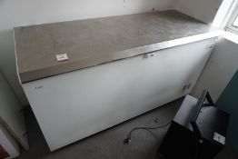 Danby F68S Chest Freezer with Stainless Steel Top 1700 x 900 x 700, Lot is Located Main Building,