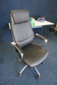 Mobile Office Armchair as Lotted, Lot is Located Main Building, Room: Reception, Please Note: