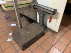 Avery Analogue Weighing Scales as Lotted