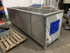 Hilsonic Mobile Twin Section Ultrasonic Cleaning Tank, Total Dimensions: 3355 x 815 x 1030, Each