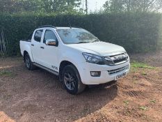 2014 Izuzu D-Max Blade Double Cab Twin Turbo TD Pick Up Truck, Mountain Top Rear Hard Case,