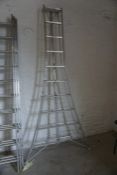 Aluminum 10 Tread Tripod Hedge Cutting Ladder