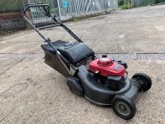 Honda HRH536QXF Easy Start Petrol Lawnmower, Self Propelled with Grass Collection Box