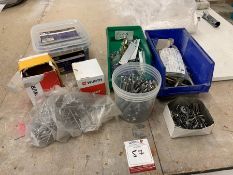 Quantity of Various Nails & Fittings as Lotted