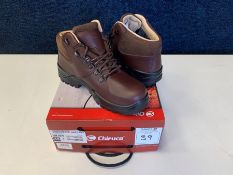 Chiruca Tour Master Mid Nubuck & Gore Tex Hiking Boots, Size: 39, RRP: £140.00