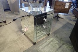 Bevelled Mirror 18"x19" Pedestal End Table.