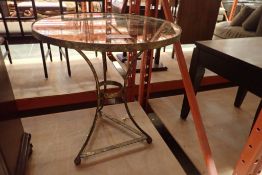 28" Round End Table- USED.