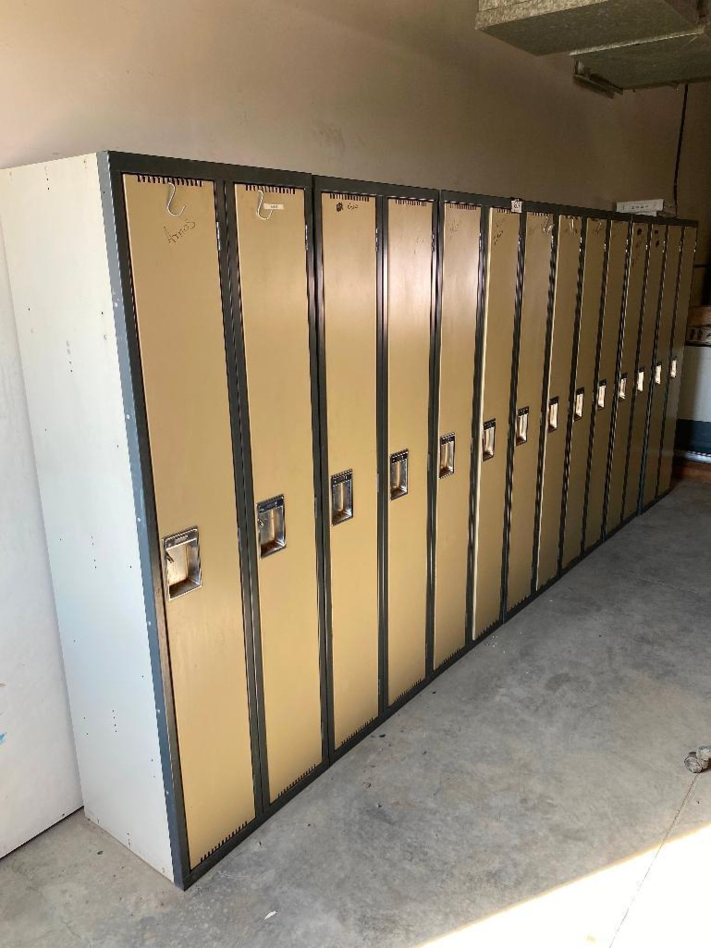 Lot of (14) Lockers - Image 2 of 4