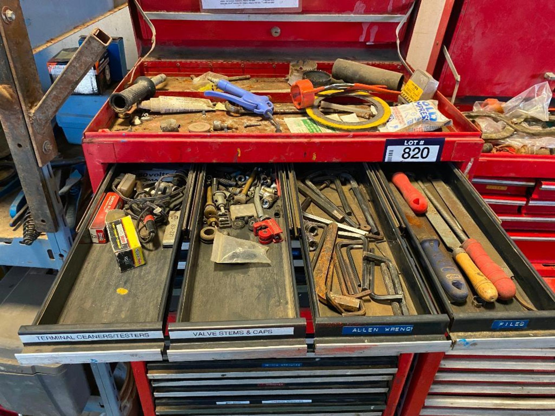 Craftsman 24-Drawer Roll-Away Tool Chest c/w Asst. Contents - Image 13 of 13