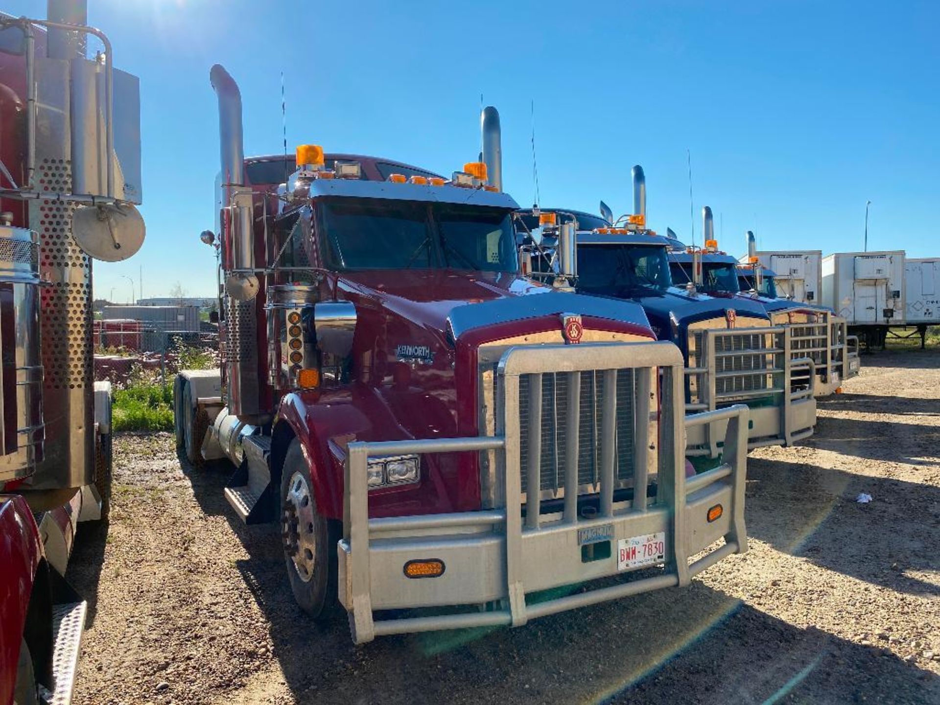 2013 Kenworth T800 T/A Truck, VIN # 1XKDDP0X0DJ962718 - Image 2 of 25