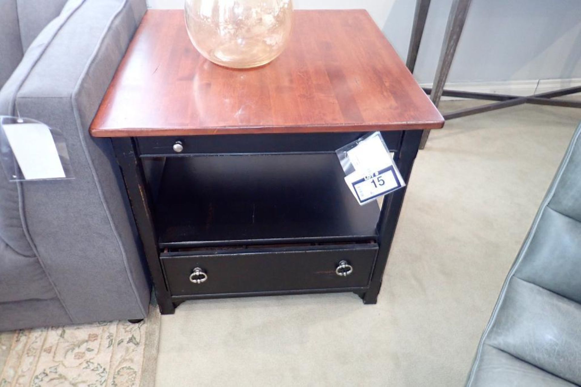 Drexel Heritage 30" Square End Table.