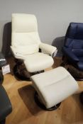 Ekornes Stressless View Small Paloma Leather Self Reclining Arm Chair w/ Ottoman.