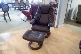Ekornes Stressless Live Medium Paloma Leather Reclining Arm Chair w/ Ottoman and Computer Table.