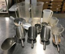 7 MEASURING SCOOPS & 5 PLASTIC MEASURING CUPS