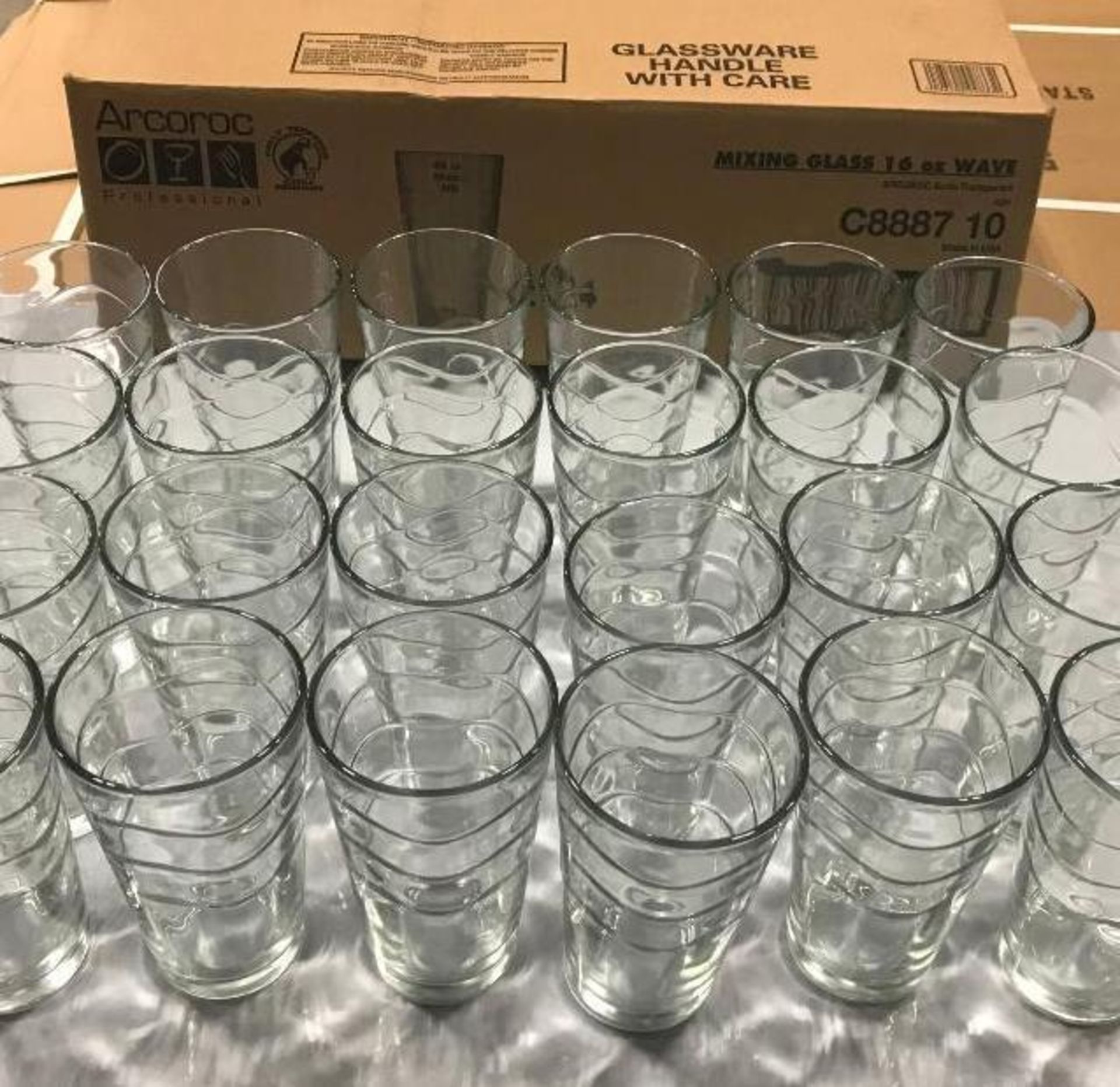 16OZ/480ML WAVE MIXING GLASSES, ARCOROC C8887 - 24 PER CASE - Image 3 of 3