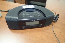 Teac SR-L230i Hi-Fi Table Radio.