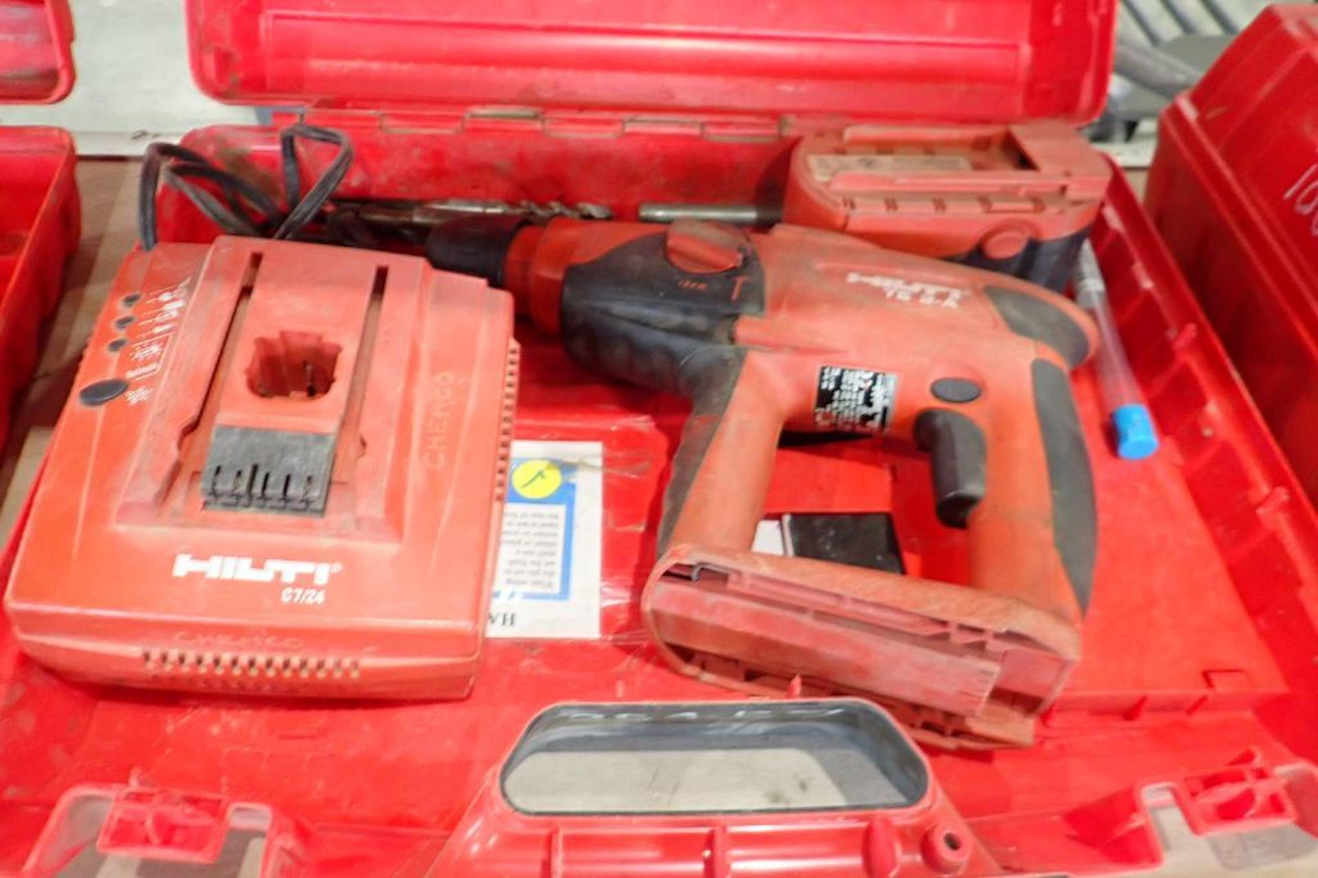 Hilti TE2-A Cordless Hammer Drill w/ Battery and Charger.