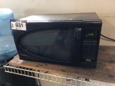 Lot of (2) Microwaves