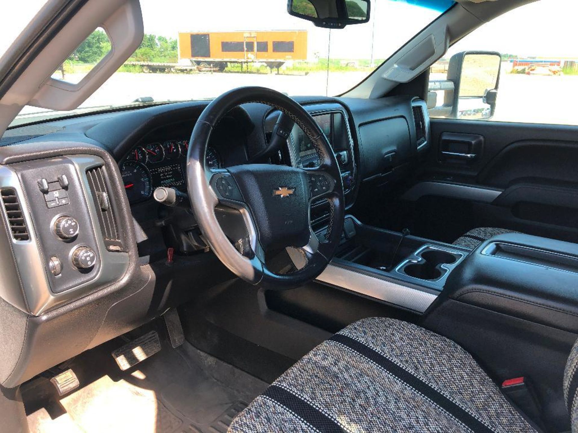 2015 Chevrolet Silverado Crew Cab 4X4 Pickup Truck, VIN # 1GC1KVEG8FF666384 - Image 6 of 11