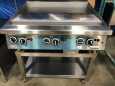 GARLAND GTGG36-GT36M COUNTERTOP GRIDDLE NAT GAS, COMES WITH STAND - NEW