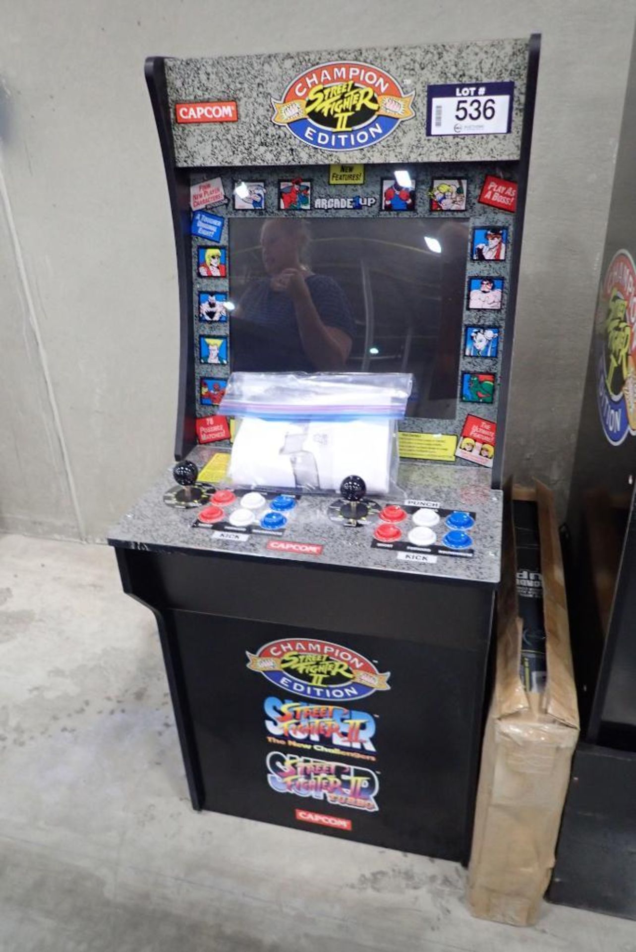 Capcom Street Fighter Classic Arcade Game w/ Riser.