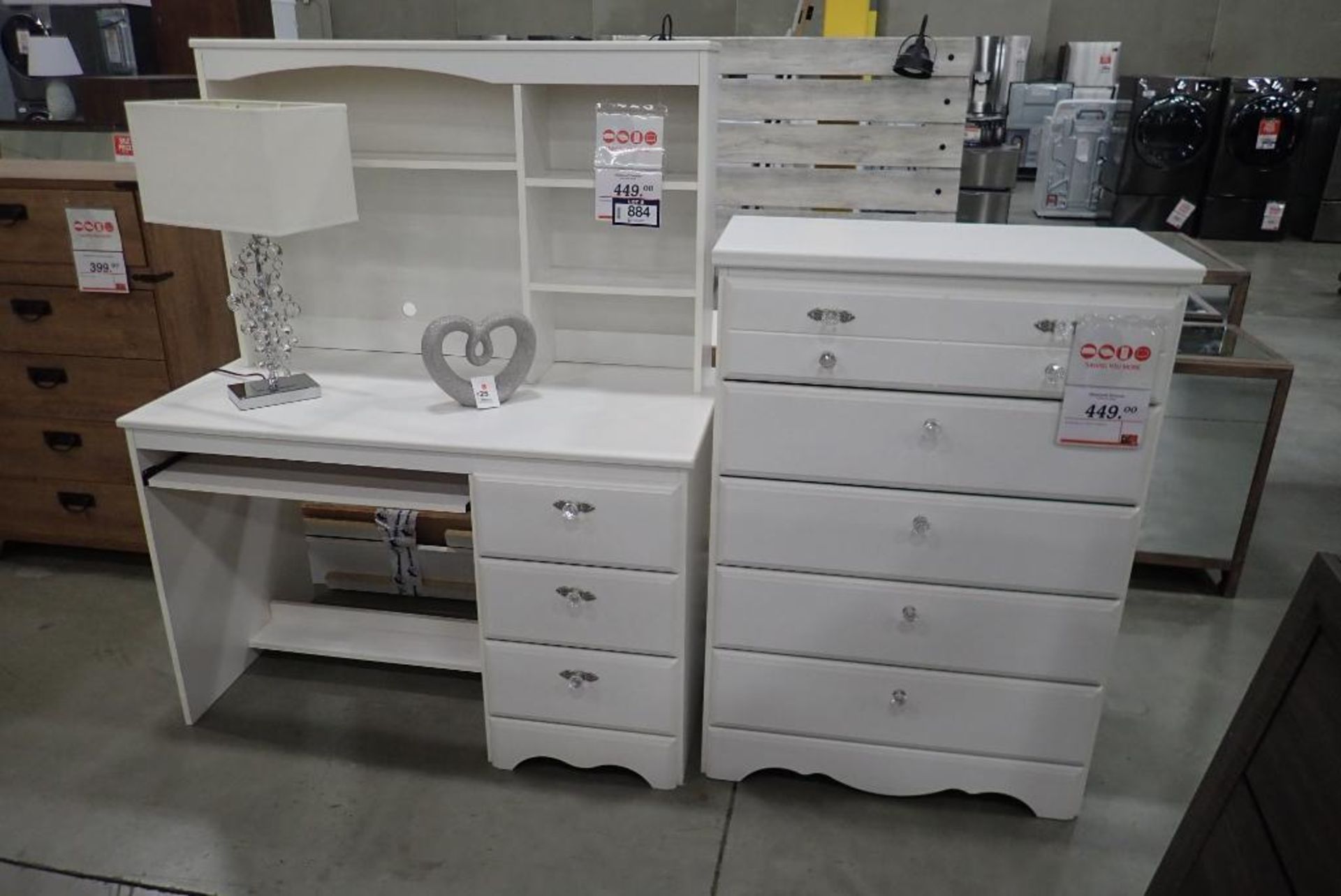 Lot of 47" Single Pedestal Desk w/ Hutch, 5-Drawer 32" Chest, 50" Dresser, Table Lamp, Accessory, et