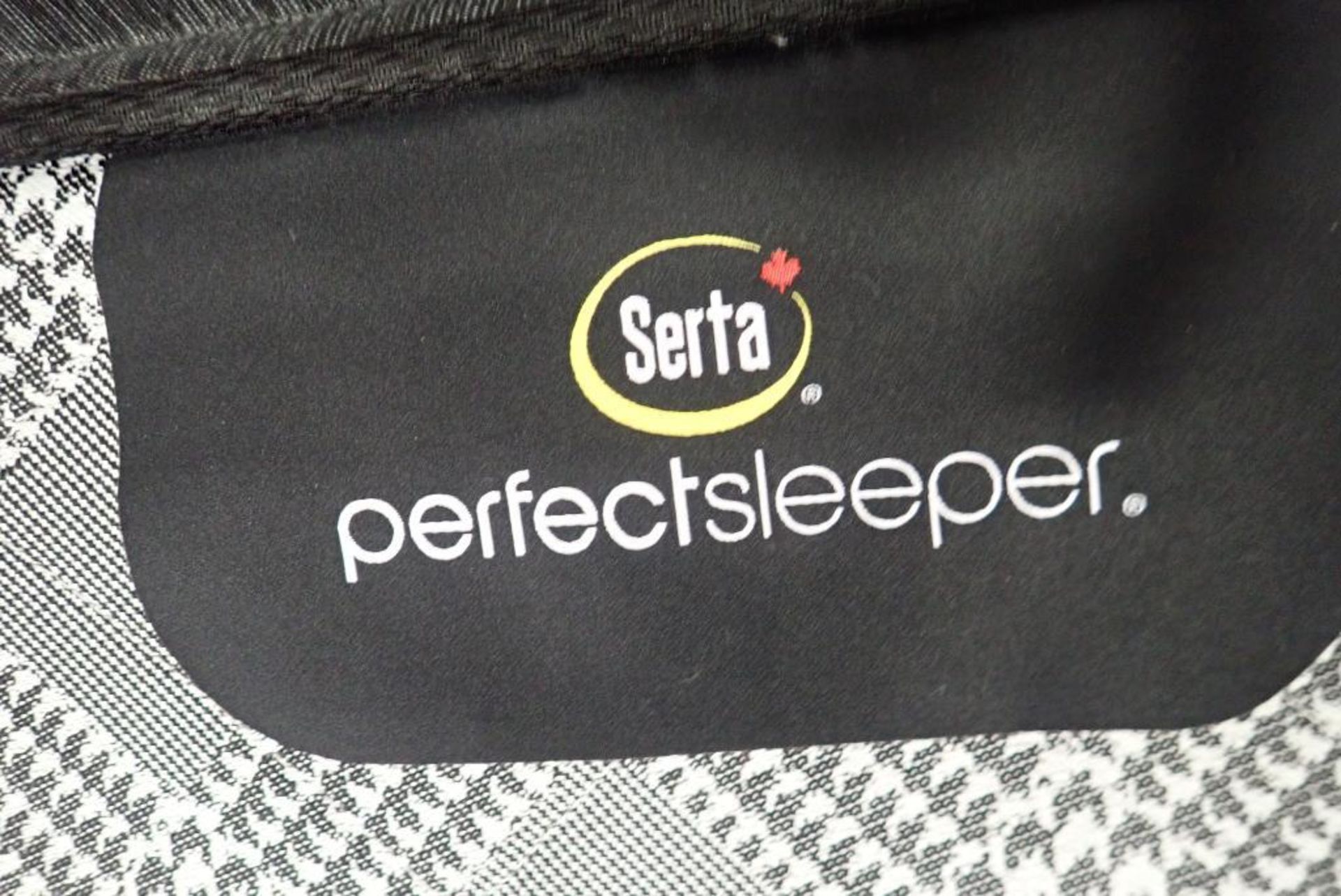 Serta Perfectsleeper Queen Mattress. - Image 2 of 2