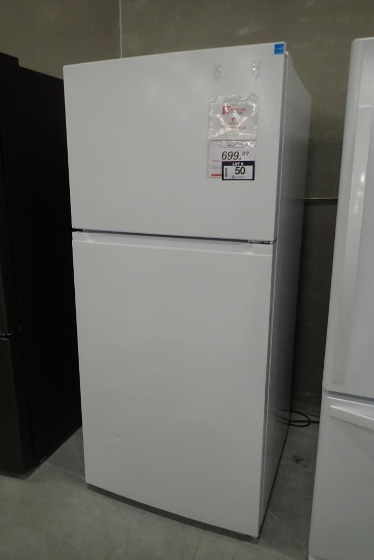 Brada 18CF 29 1/2"Wx67"Lx30"D White Top Mount Freezer Refrigerator- Minor Dents and Scratches.
