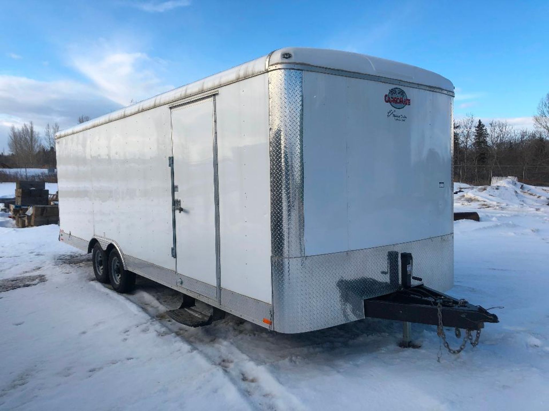 2018 Forest River 24' T/A Enclosed Trailer VIN#: 5NHUBLZ27JB470174 - Image 2 of 7