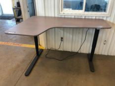 Adjustable Work Table